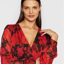 Rinascimento Γυναίκες Μπλουζάκια Μπλουζάκι CFC0111484003 Κόκκινο Regular Fit 10 Rinascimento Γυναίκες Μπλουζάκια Μπλουζάκι CFC0111484003 Κόκκινο Regular Fit -Rinascimento Εκπτώσεις unnamed file 1821