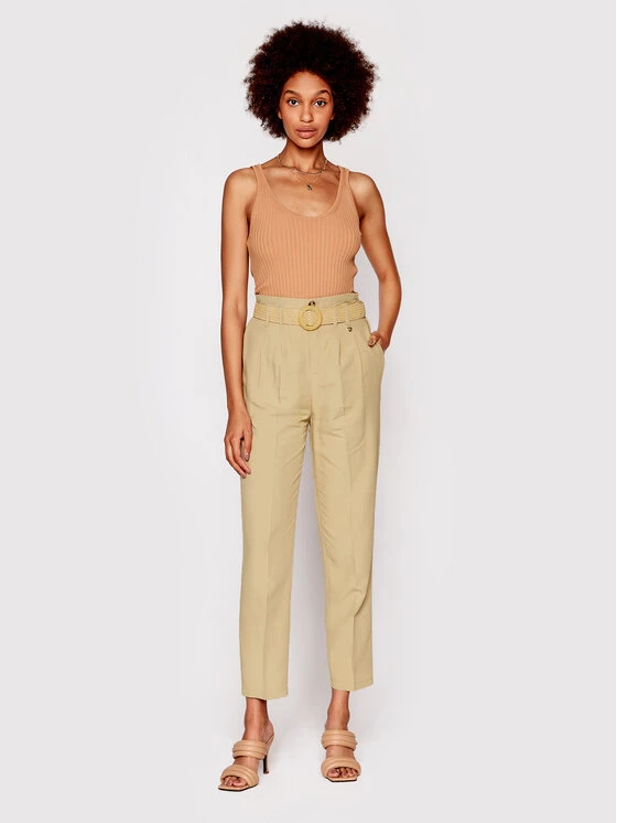 Rinascimento Γυναίκες Υφασμάτινα Παντελόνια Παντελόνι υφασμάτινο CFC0109392003 Μπεζ Regular Fit 4 Rinascimento Γυναίκες Υφασμάτινα Παντελόνια Παντελόνι υφασμάτινο CFC0109392003 Μπεζ Regular Fit - Image 2